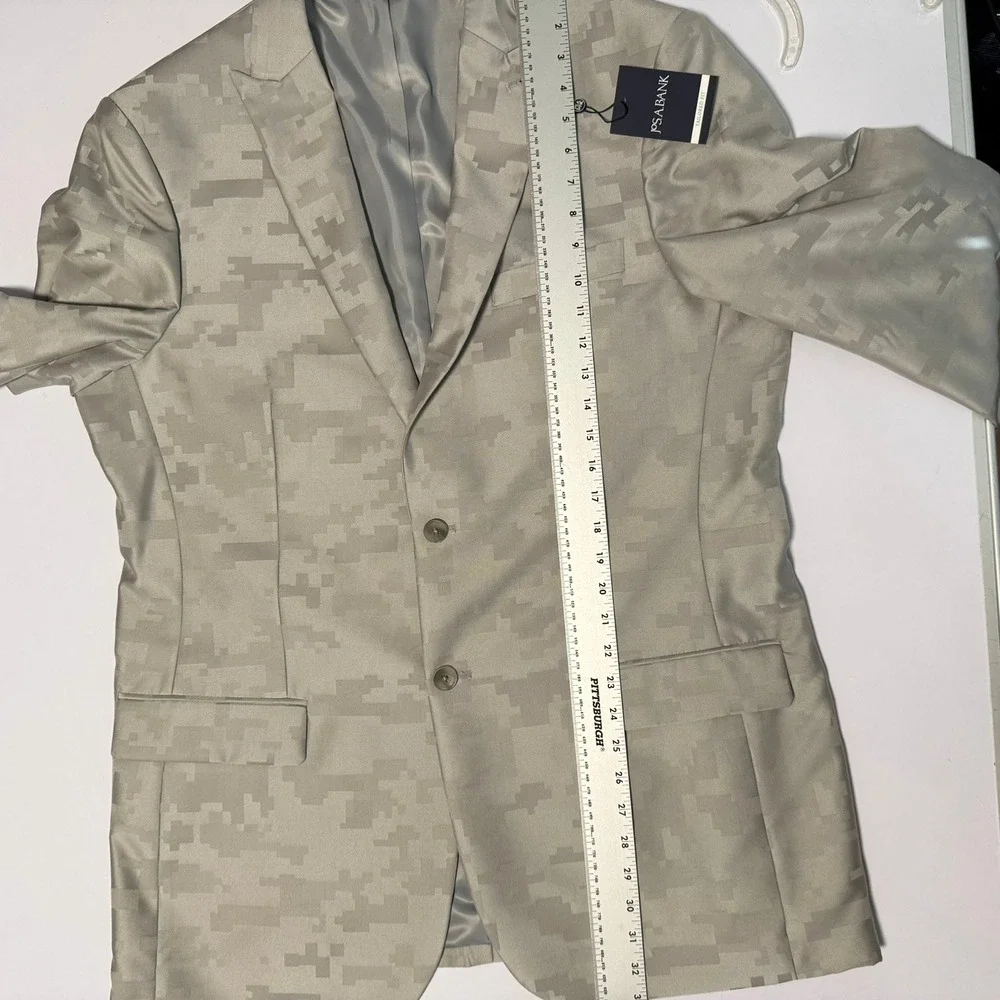 Jos A Bank Men 44L Tailored Fit Digital Camo Dinner Jacket Silver Grey Minecraft